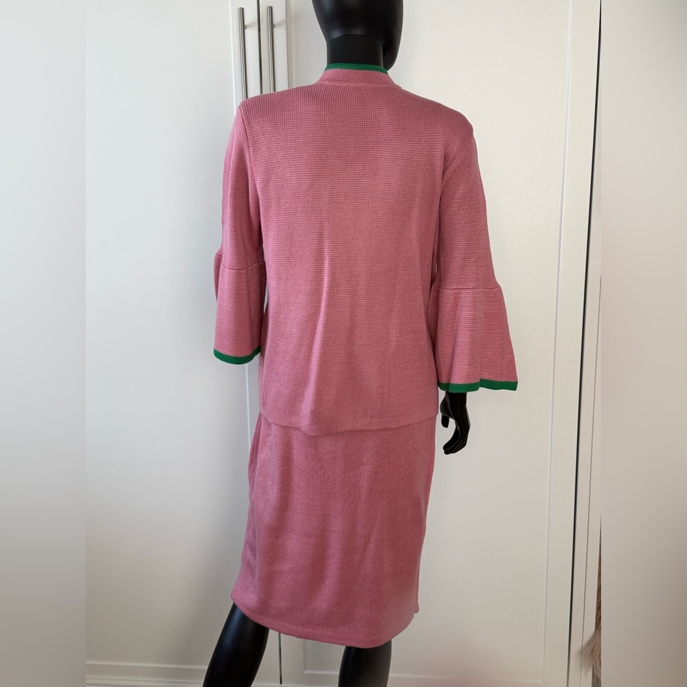Elegant Long Sleeve Pink Dress Set with Green Accents - Picture 4 of 6